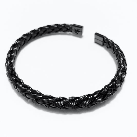 Titan bangle black