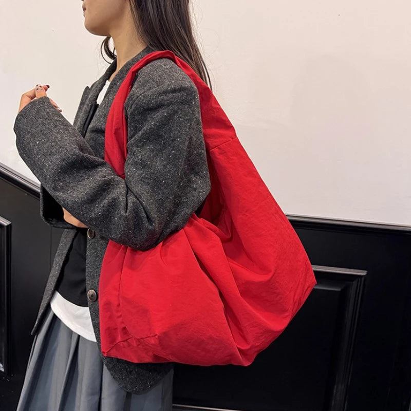 Carla | Bolso hobo de hombro suave