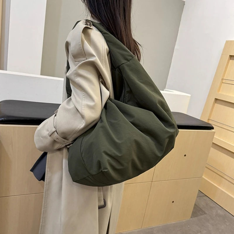 Carla | Bolso hobo de hombro suave