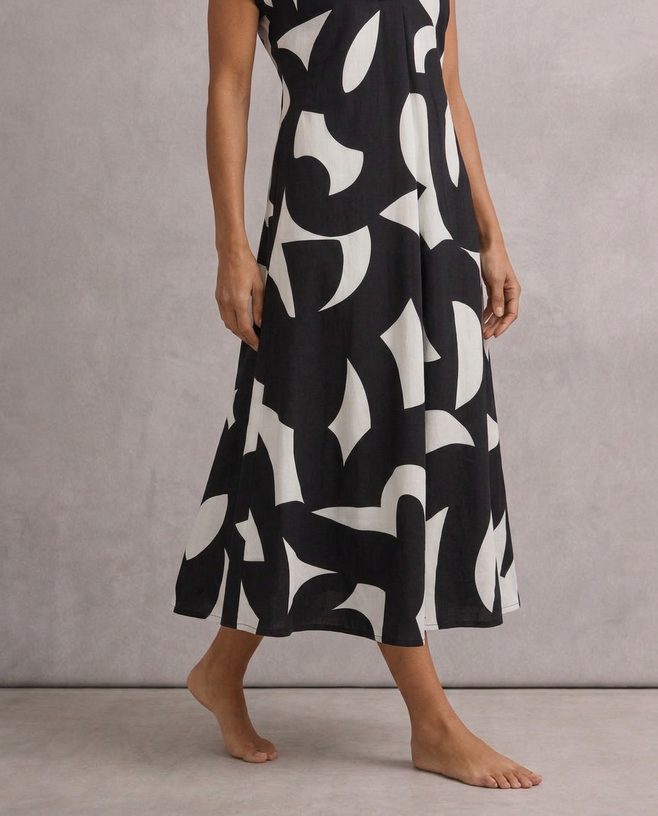 Valeria | Vestido con detalles calados