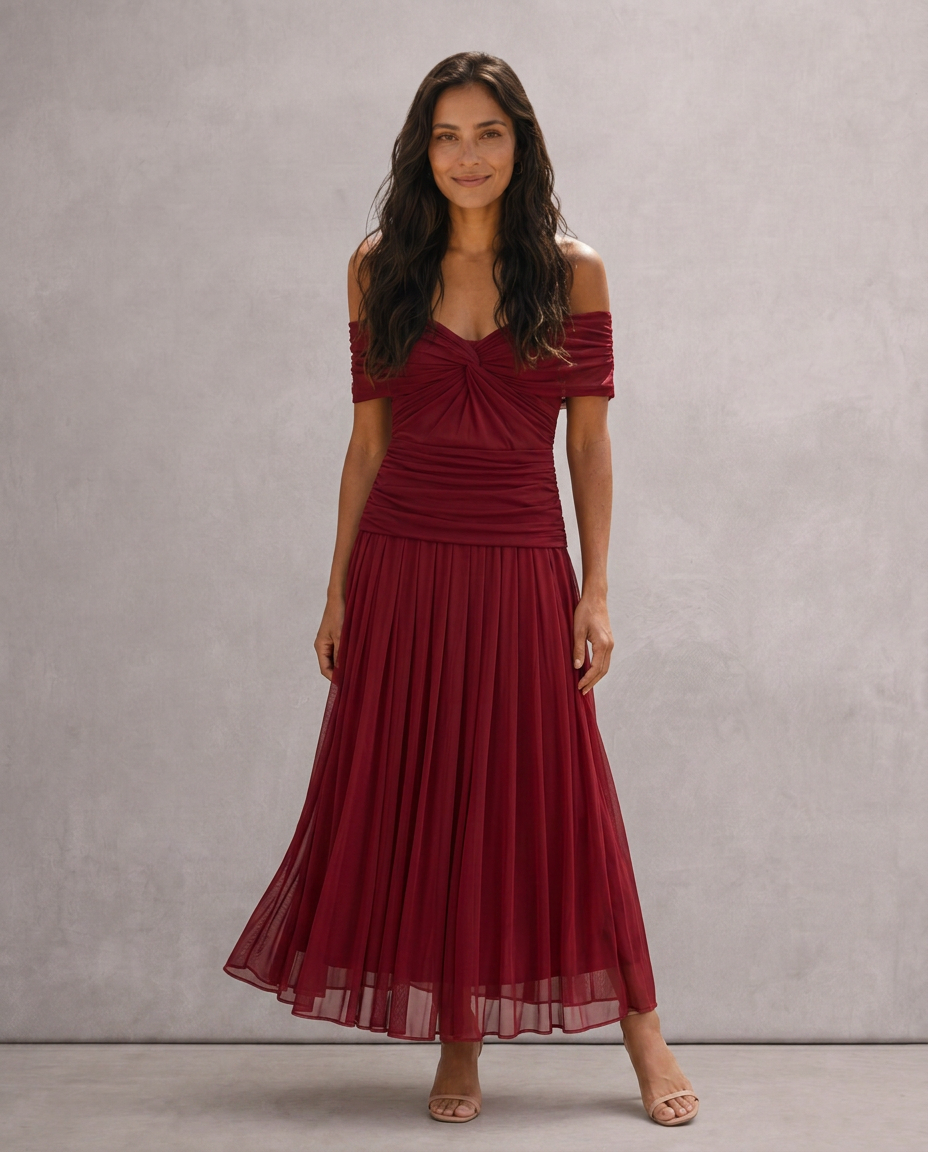 Vestido largo elegante con escote drapeado